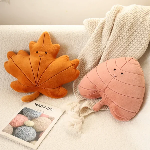 Creative Simulation Leaves Plush Hug Pillow Cartoon Maple Leaves Soft Stuffed Plant Soft Plushies Kids Toys for Girls Home Decor - Image 3