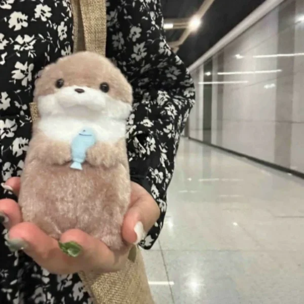 Cute Otters Holding Fish Plush Doll Keyrings Lightweight Hanging Pendant Props For School Bag Key Wallet Doll Toy Gifts 11cm - Image 2