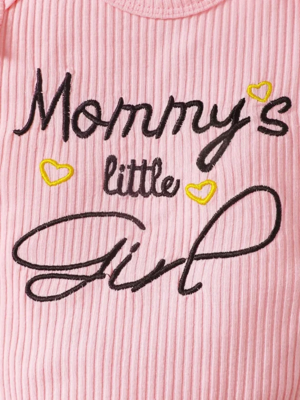 2pcs/Set Baby Girls' Cute Spring & Autumn Casual Round Neck Jumpsuit With Slogan Embroidery, Heart Print Shorts And Headband - Image 3