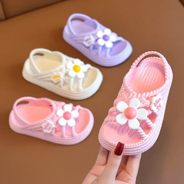 2024 New Children's Slippers Summer Girls and Boys Bathroom Home Anti slip Beach Shoes Soft Soled Baby Sandals - Image 2
